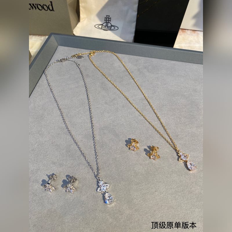 項鍊2200 耳釘1800 西太後土星鑲鑽套裝 優雅大方精工設計 非常修飾臉型