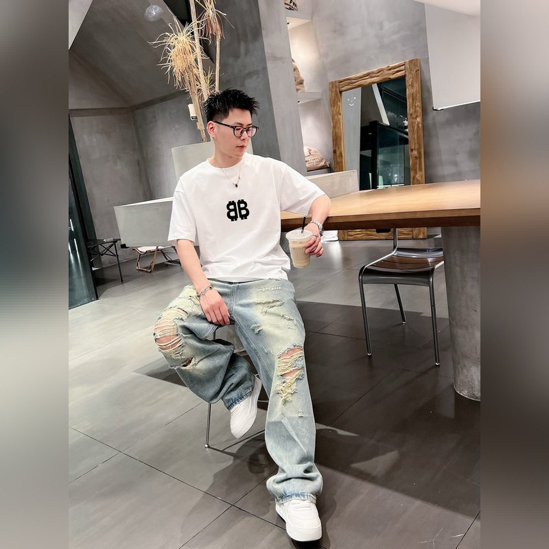 巴黎世家 新款字母印花雙層重工短袖T桖 字母圖案不管是T桖還是衛衣都是每年的爆款