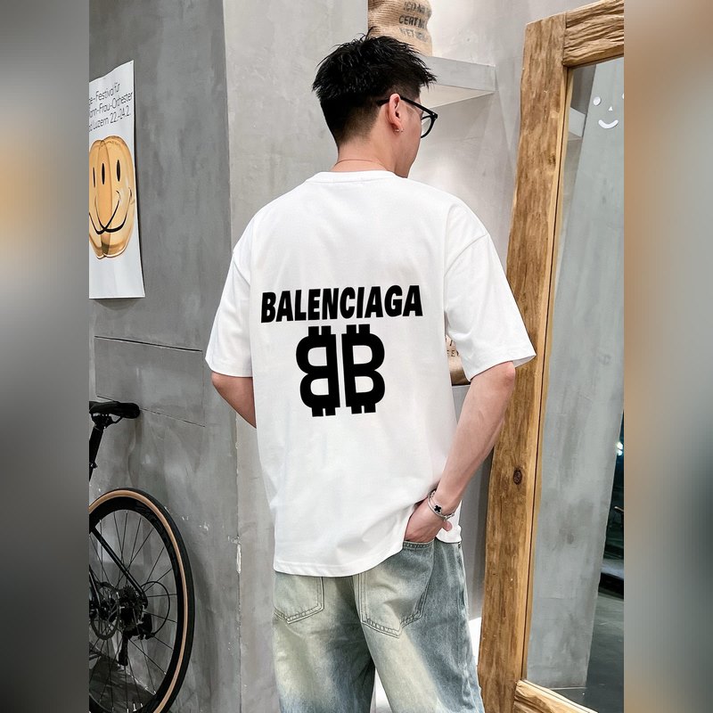 巴黎世家 新款字母印花雙層重工短袖T桖 字母圖案不管是T桖還是衛衣都是每年的爆款