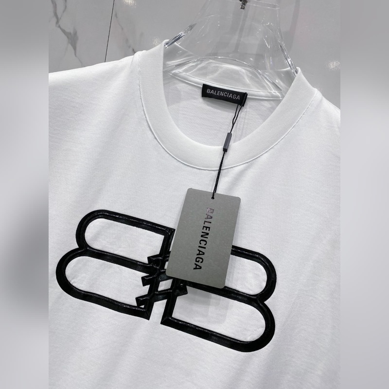 巴黎世家 2025春夏新款首發專櫃最新款短袖圓領T恤 高端訂制 設計前衛時尚！