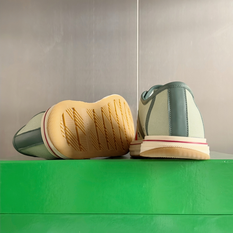 頂級版本：情侶款 Bottega Veneta 葆蝶家BV最新款Eliot系列