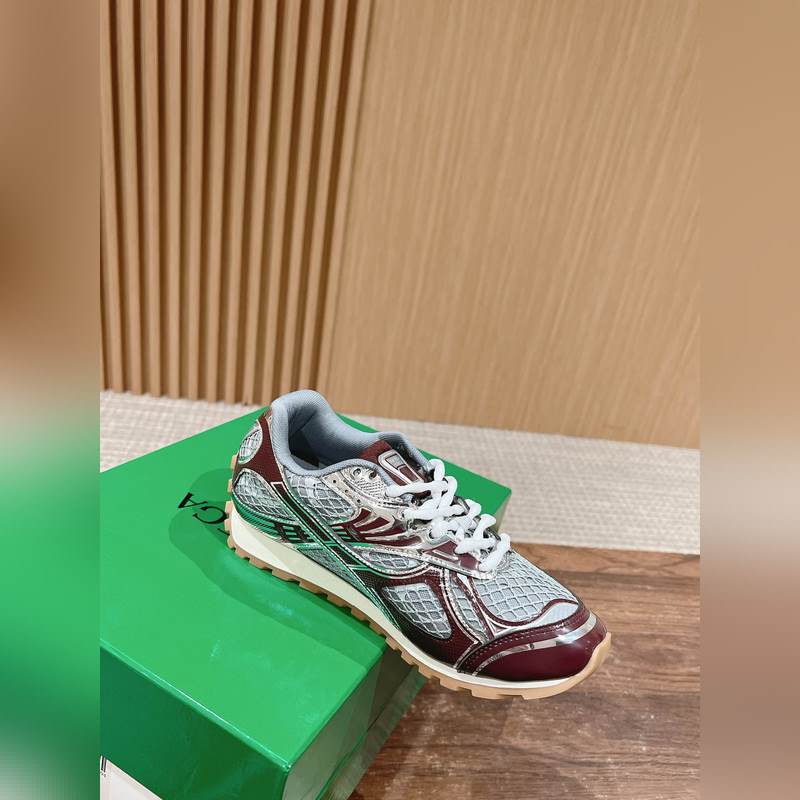 葆蝶家運動鞋 王一博 同款 情侶款休閑鞋老爹鞋！Runner運動鞋！原版輕質科技