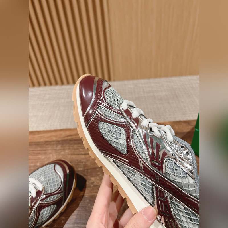 葆蝶家運動鞋 王一博 同款 情侶款休閑鞋老爹鞋！Runner運動鞋！原版輕質科技