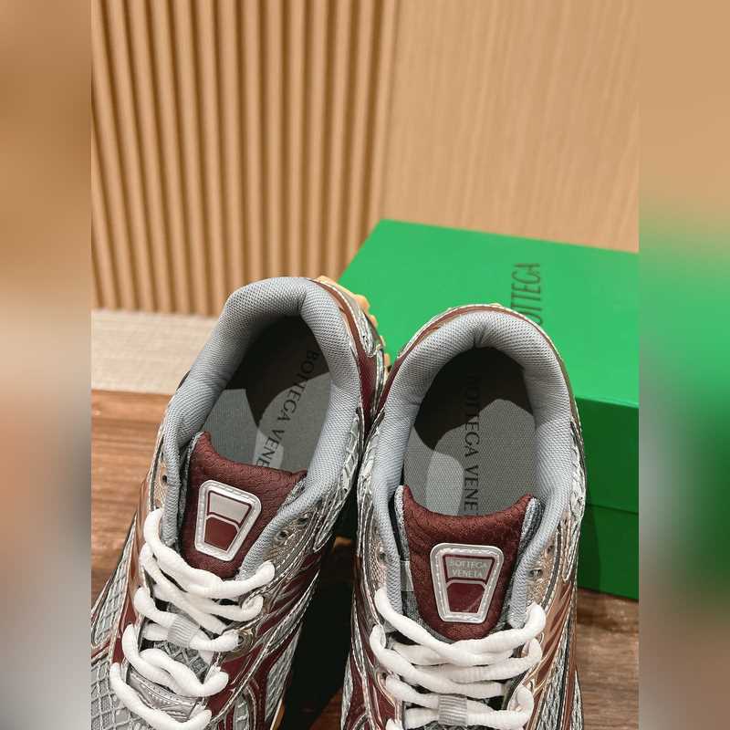 葆蝶家運動鞋 王一博 同款 情侶款休閑鞋老爹鞋！Runner運動鞋！原版輕質科技