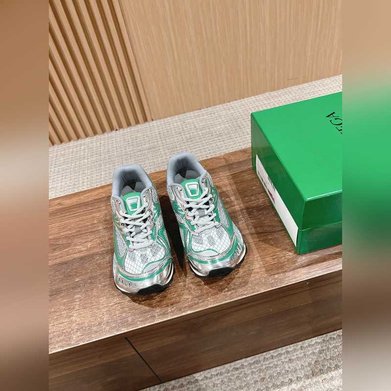 葆蝶家運動鞋 王一博 同款 情侶款休閑鞋老爹鞋！Runner運動鞋！原版輕質科技