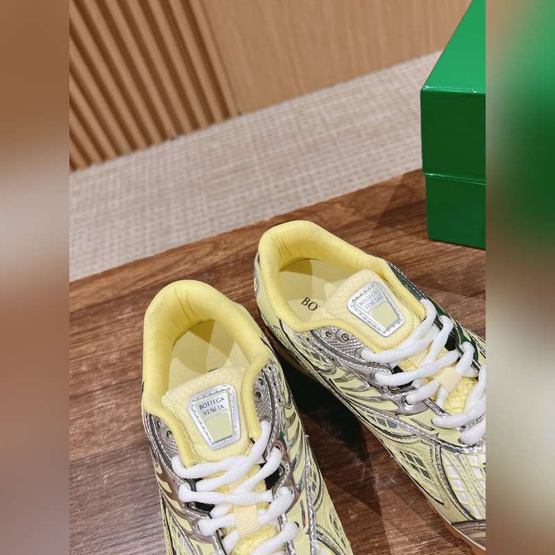 葆蝶家運(yùn)動(dòng)鞋 王一博 同款 情侶款休閑鞋老爹鞋！Runner運(yùn)動(dòng)鞋！原版輕質(zhì)科技