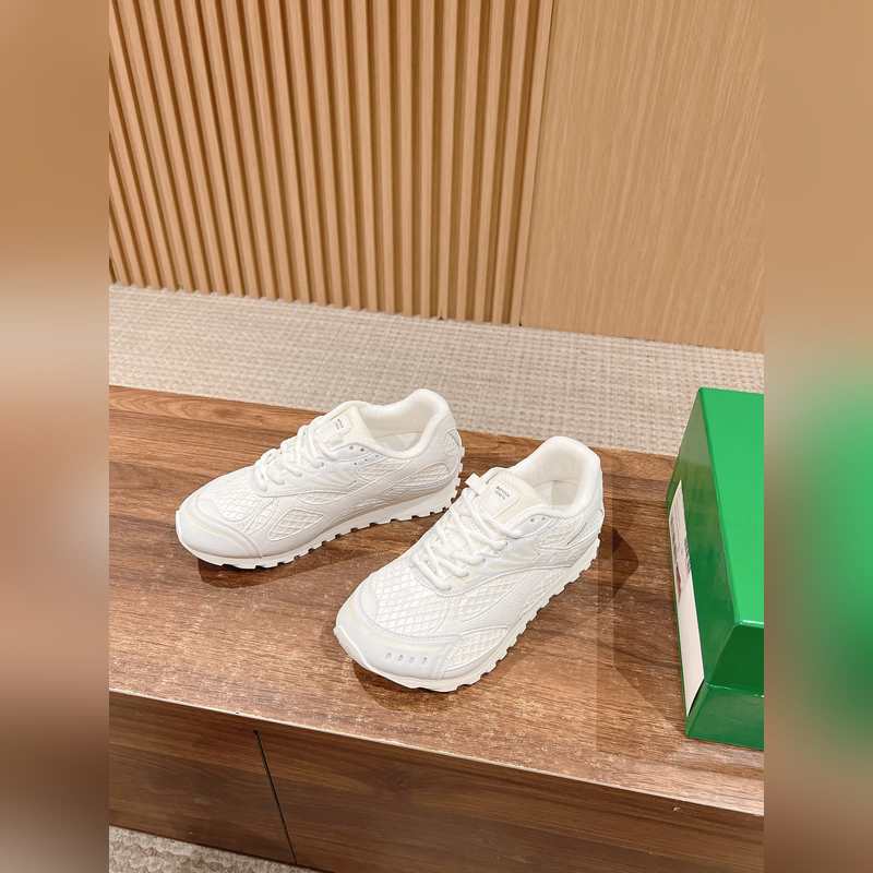 葆蝶家運(yùn)動(dòng)鞋 王一博 同款 情侶款休閑鞋老爹鞋！Runner運(yùn)動(dòng)鞋！原版輕質(zhì)科技