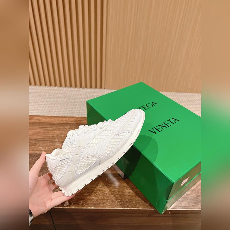 葆蝶家運(yùn)動(dòng)鞋 王一博 同款 情侶款休閑鞋老爹鞋！Runner運(yùn)動(dòng)鞋！原版輕質(zhì)科技