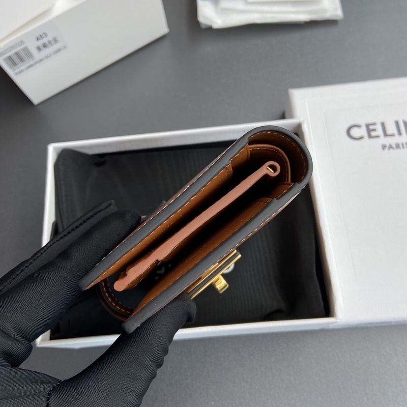 【特級純鋼五金原廠皮】 TRIOMPHE16亮澤牛皮革錢包 牛皮革 牛皮革襯裡