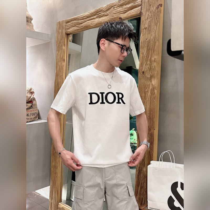 迪奧 Dior 25ss春夏新款首發(fā)專櫃最新款短袖圓領(lǐng)T恤 高端訂制 設(shè)計前衛(wèi)時