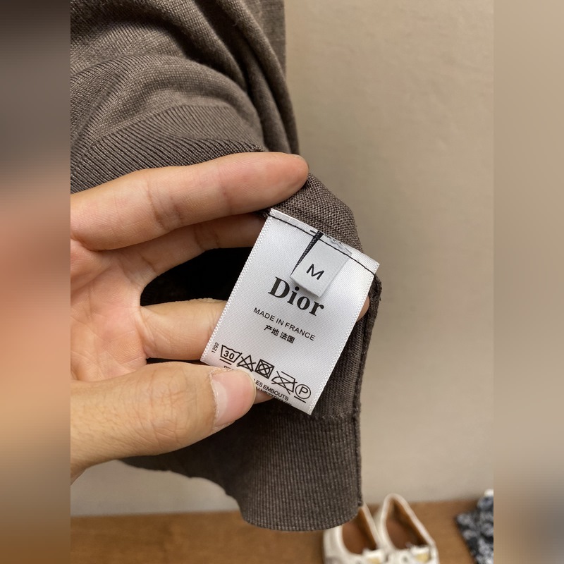 Dior、小迪下擺蜜蜂刺繡~絲棉定織啡色針織短袖T恤 25夏季新款短袖，清爽透氣