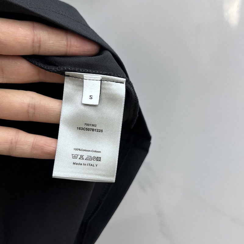 Christian Dior·迪奧2025FW春夏新品圓領打底外穿T恤，立體感l
