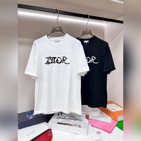 Dior 獨家專供春季新款 迪奧時尚休閑圓領短袖，純棉面料原單工藝高端歐版原單T