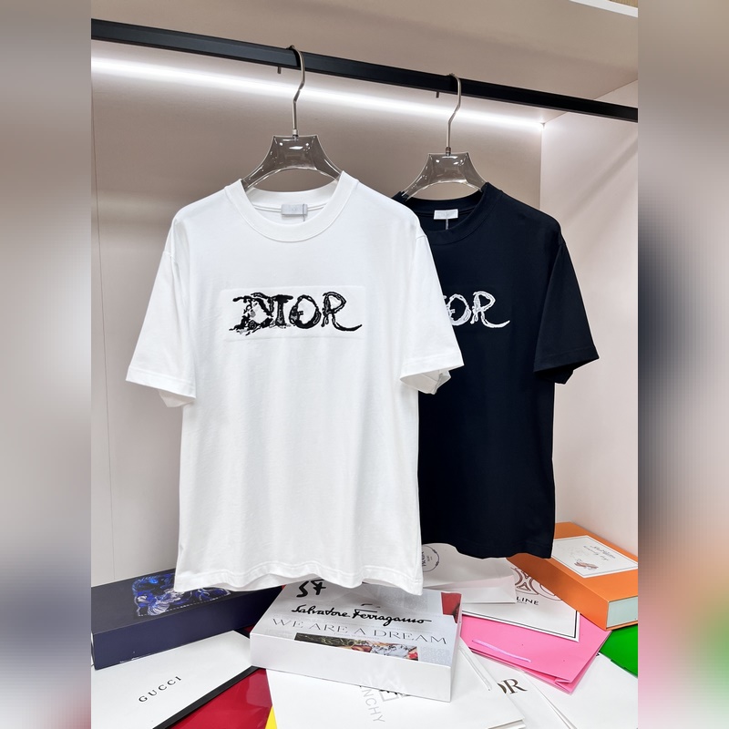 Dior 獨(dú)家專(zhuān)供春季新款 迪奧時(shí)尚休閑圓領(lǐng)短袖，純棉面料原單工藝高端歐版原單T