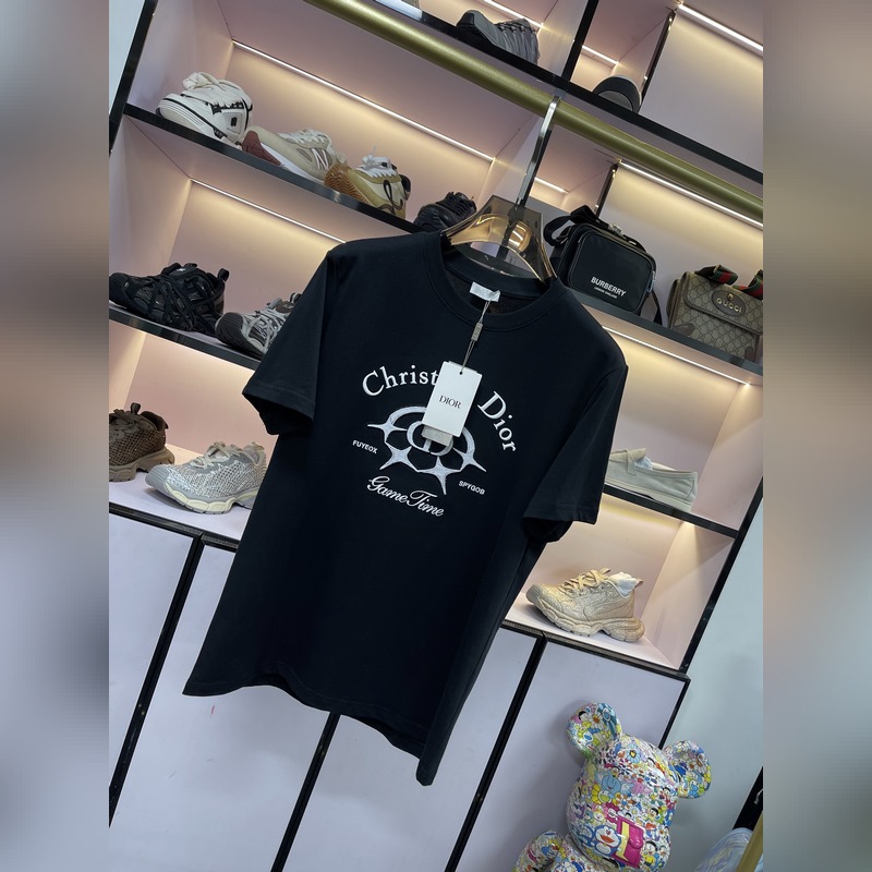 S-2XLDior 25SS春夏新款首發(fā)專櫃最新款短袖圓領(lǐng)T恤 高端訂制 設(shè)計(jì)前
