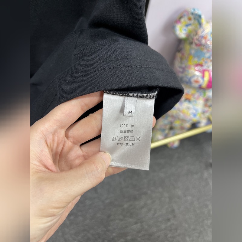 S-2XLDior 25SS春夏新款首發(fā)專櫃最新款短袖圓領(lǐng)T恤 高端訂制 設(shè)計(jì)前