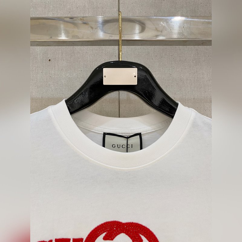 Gucci 25ss春夏新款首發專櫃最新款短袖圓領T恤 高端訂制 設計前衛時尚！