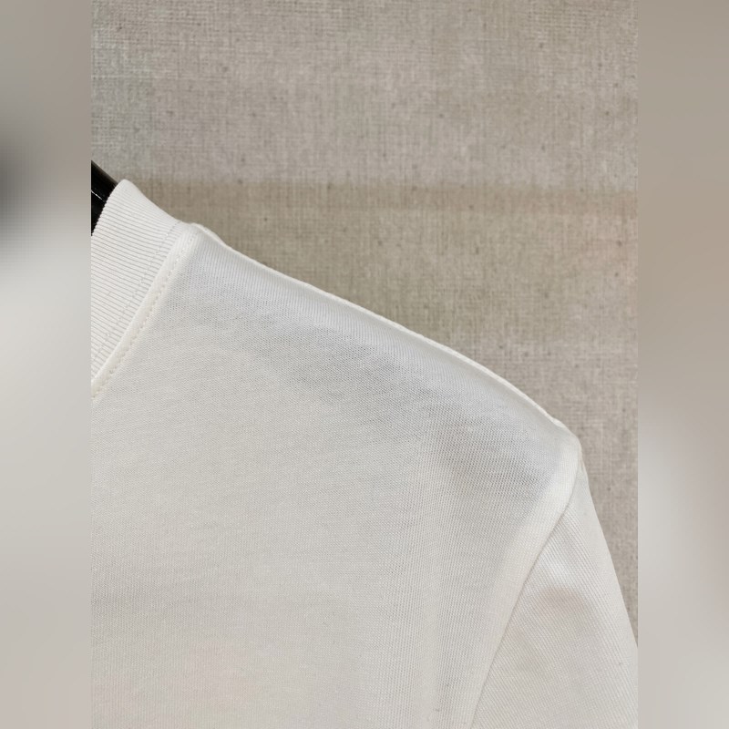 Gucci 25ss春夏新款首發專櫃最新款短袖圓領T恤 高端訂制 設計前衛時尚！