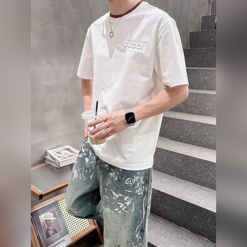 Gucci/古奇，2025夏季最新款，專櫃同步有售，原單狠貨，時尚休閑圓領(lǐng)短袖T
