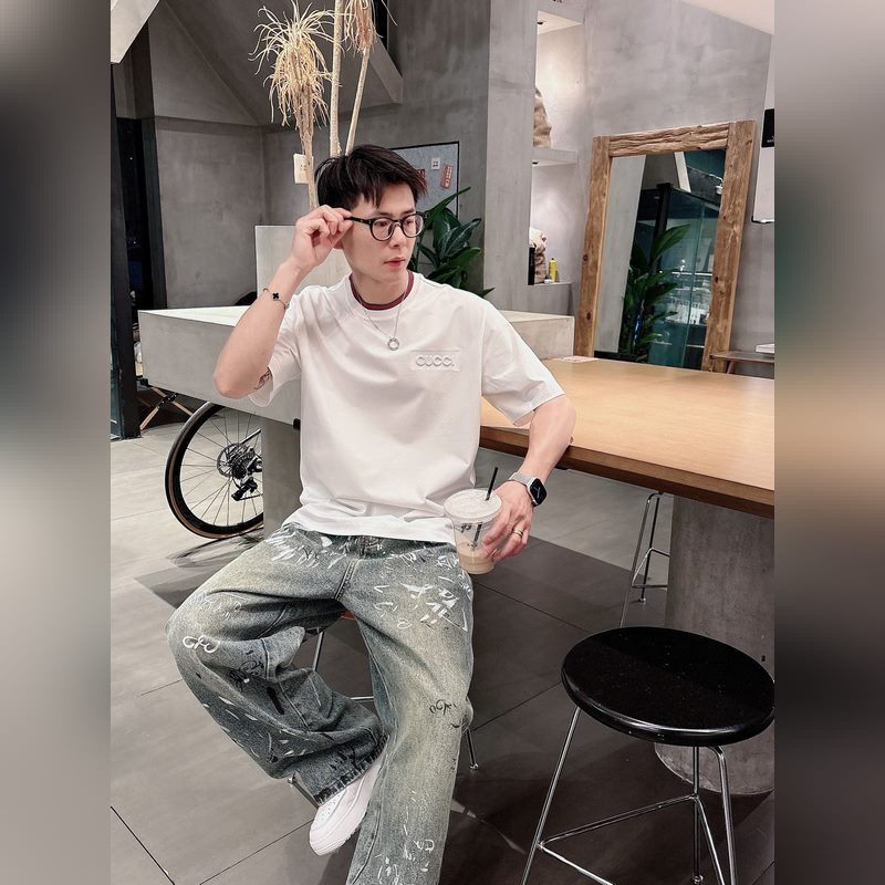 Gucci/古奇，2025夏季最新款，專櫃同步有售，原單狠貨，時尚休閑圓領(lǐng)短袖T