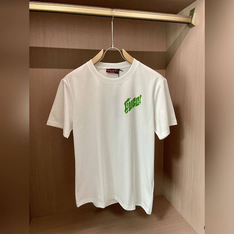 GUCCI 2025春夏新品進口植絨字母印花短袖T恤；定制櫃臺同步面料，胸前進口