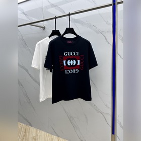 Gucci 古馳 2025FW春夏新品圓領打底外穿T恤，立體logo字母印花，手