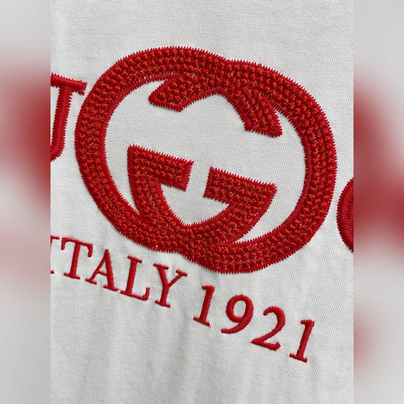 Gucci 25ss春夏新款首發(fā)專櫃最新款短袖圓領(lǐng)T恤 高端訂制 設(shè)計前衛(wèi)時尚！