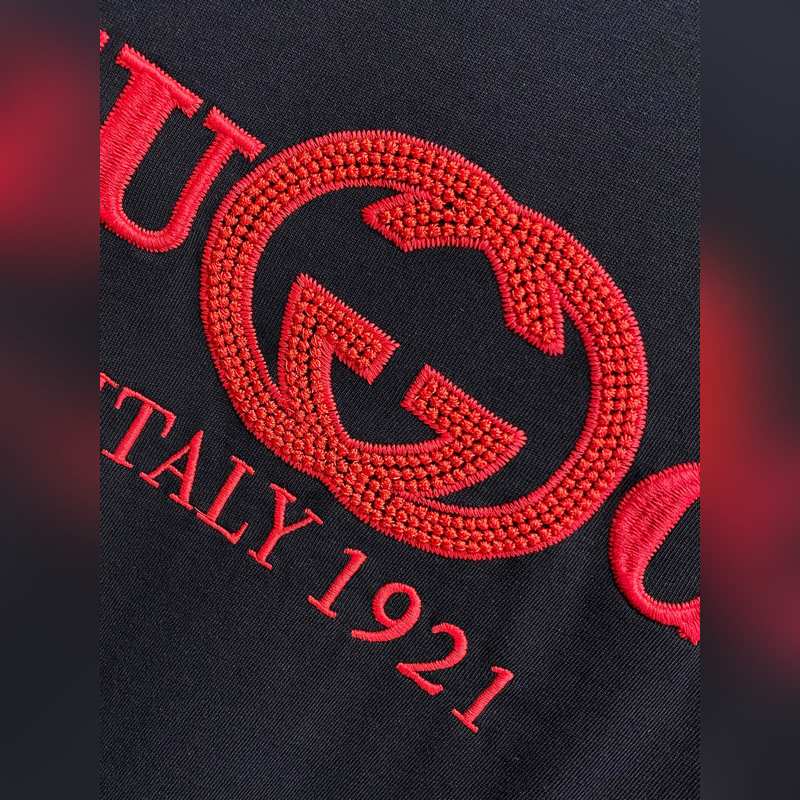 Gucci 25ss春夏新款首發(fā)專櫃最新款短袖圓領(lǐng)T恤 高端訂制 設(shè)計前衛(wèi)時尚！