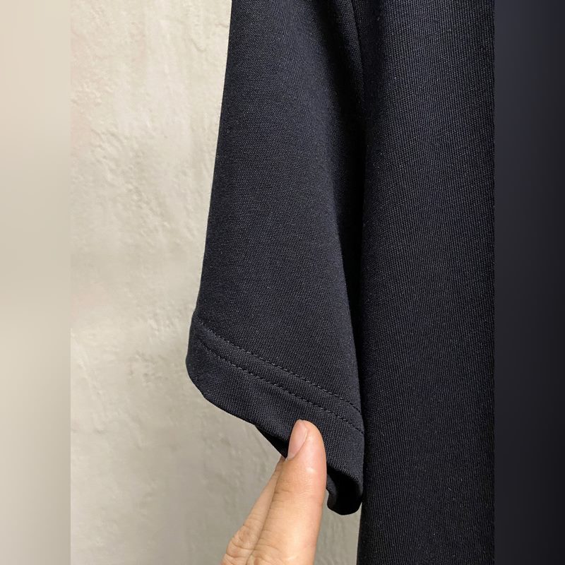 Gucci 25ss春夏新款首發(fā)專櫃最新款短袖圓領(lǐng)T恤 高端訂制 設(shè)計前衛(wèi)時尚！