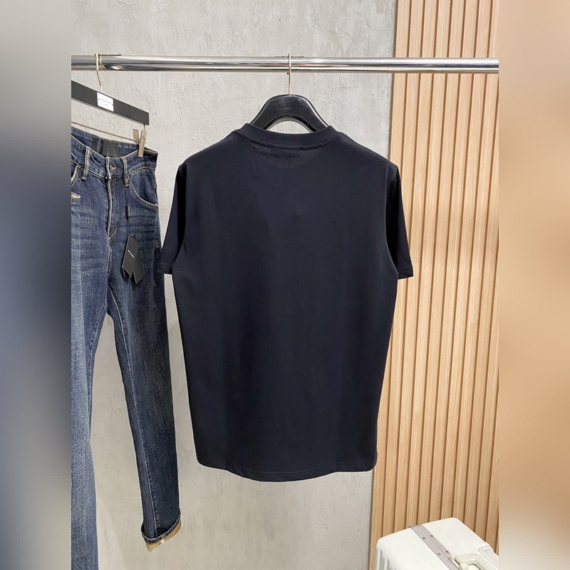 Gucci 25ss春夏新款首發(fā)專櫃最新款短袖圓領(lǐng)T恤 高端訂制 設(shè)計前衛(wèi)時尚！