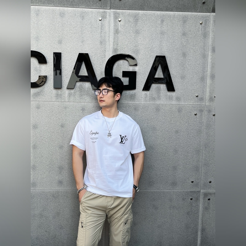 Louis Vuitton 獨家專供秋季新款 驢牌時尚休閑圓領短袖，高密度32