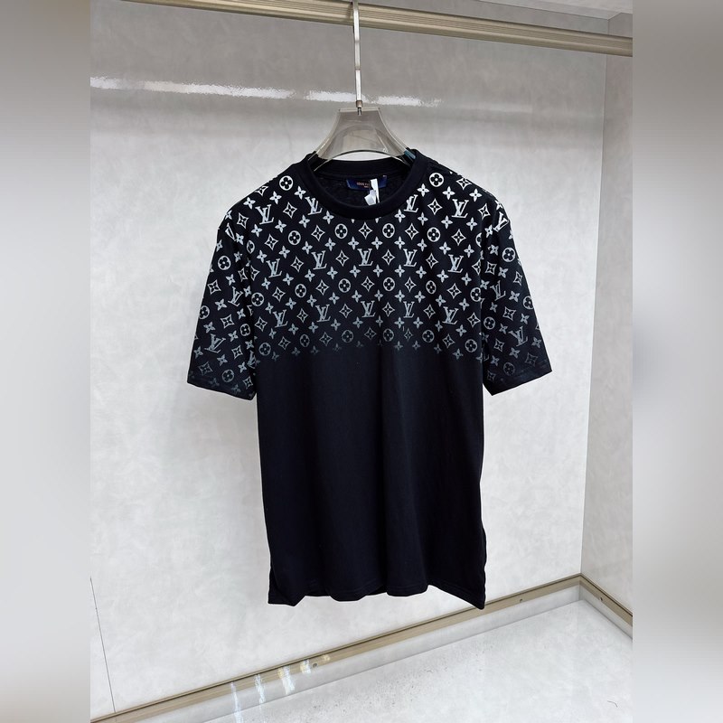 Louis Vuitton 2025Ss春夏最新款短袖T恤，手感柔軟，穿著舒適，