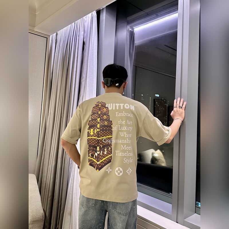 Lv 2025春夏款/官網同步 面料采用重磅純棉精梳棉面料，OS寬松版型，上身版