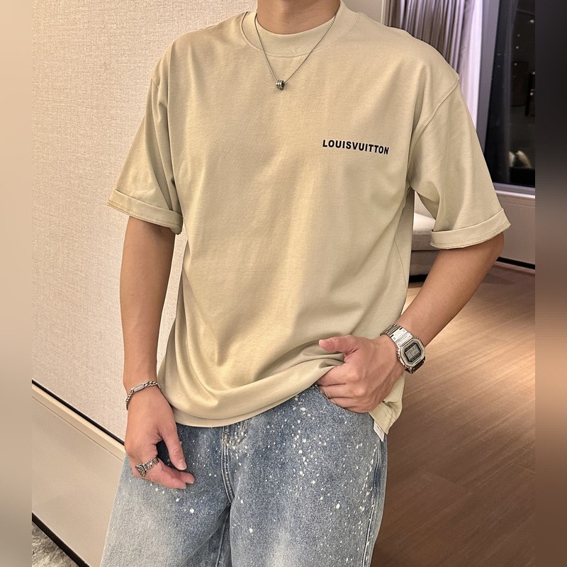 Lv 2025春夏款/官網同步 面料采用重磅純棉精梳棉面料，OS寬松版型，上身版