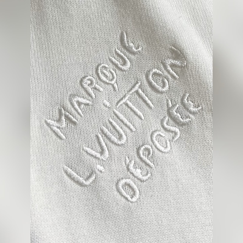 Louis Vuitton 春夏新款馬球衫POLO衫，取材細(xì)膩棉質(zhì)針織，以棉質(zhì)府