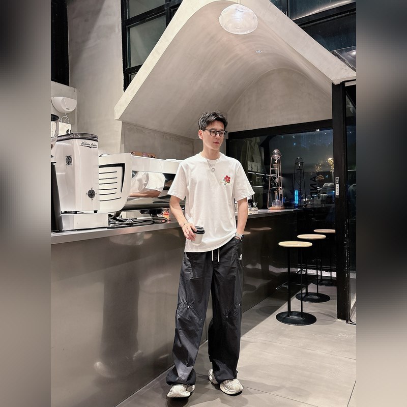 Louis Vuitton 25ss春夏新款首發(fā)專櫃最新款短袖圓領(lǐng)T恤 高端訂制