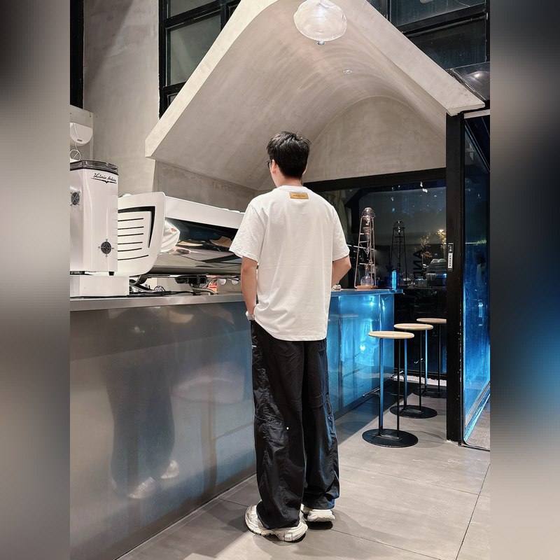 Louis Vuitton 25ss春夏新款首發(fā)專櫃最新款短袖圓領(lǐng)T恤 高端訂制