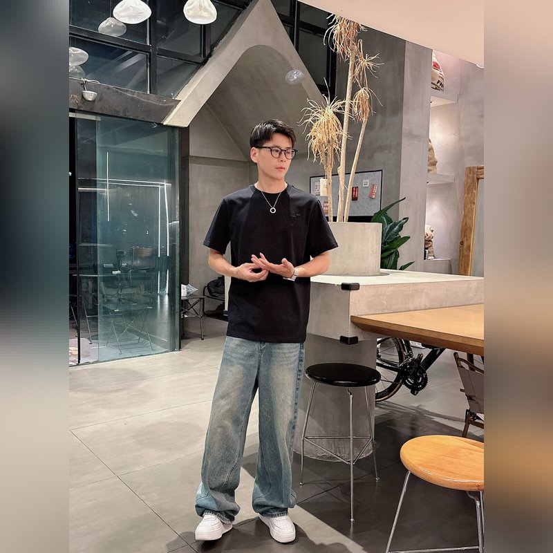 LV路易威登25ss春夏新款首發(fā)專櫃最新款短袖圓領(lǐng)T恤 高端訂制 設(shè)計(jì)前衛(wèi)時(shí)尚！