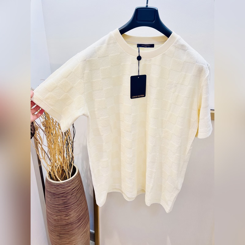 衣服 Size 46/48/50/52 男女同款 Louis Vuitton