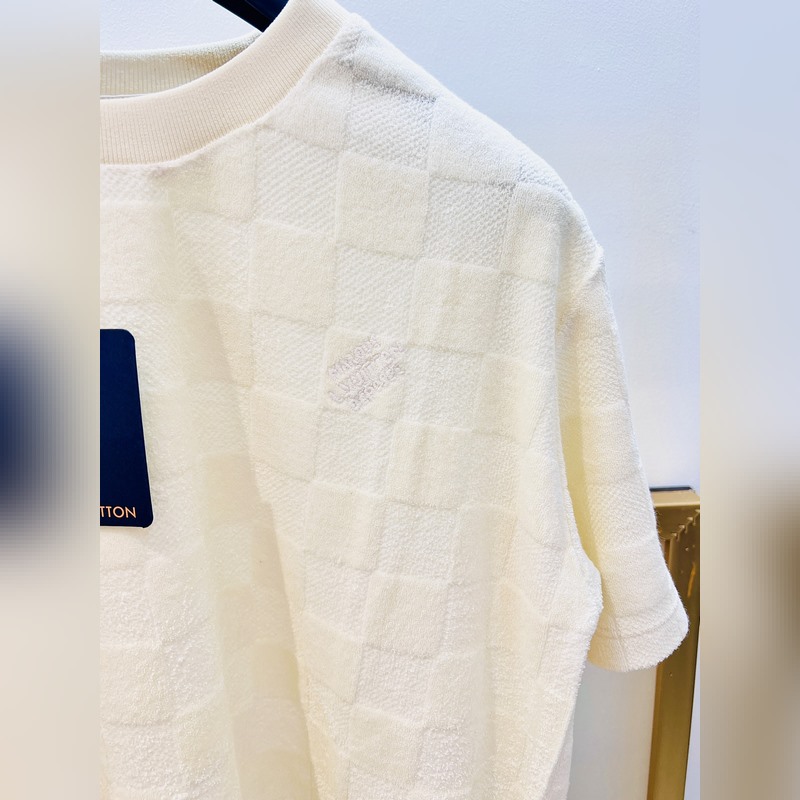 衣服 Size 46/48/50/52 男女同款 Louis Vuitton