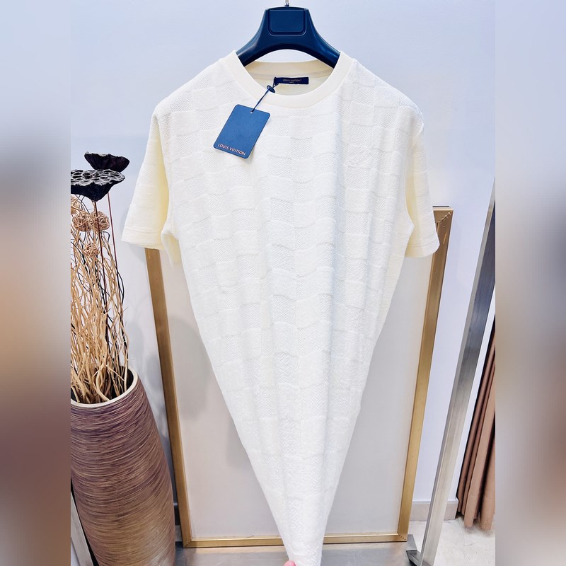 衣服 Size 46/48/50/52 男女同款 Louis Vuitton