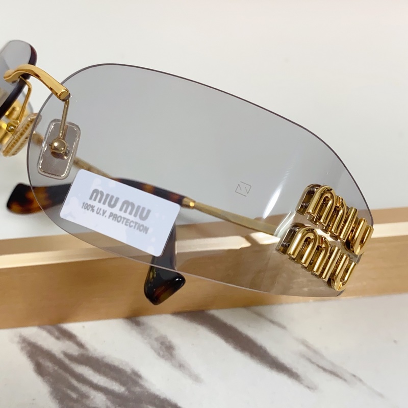 MIUMIU 小版來了 MOD：SMUA51S SIZE：75口14-110