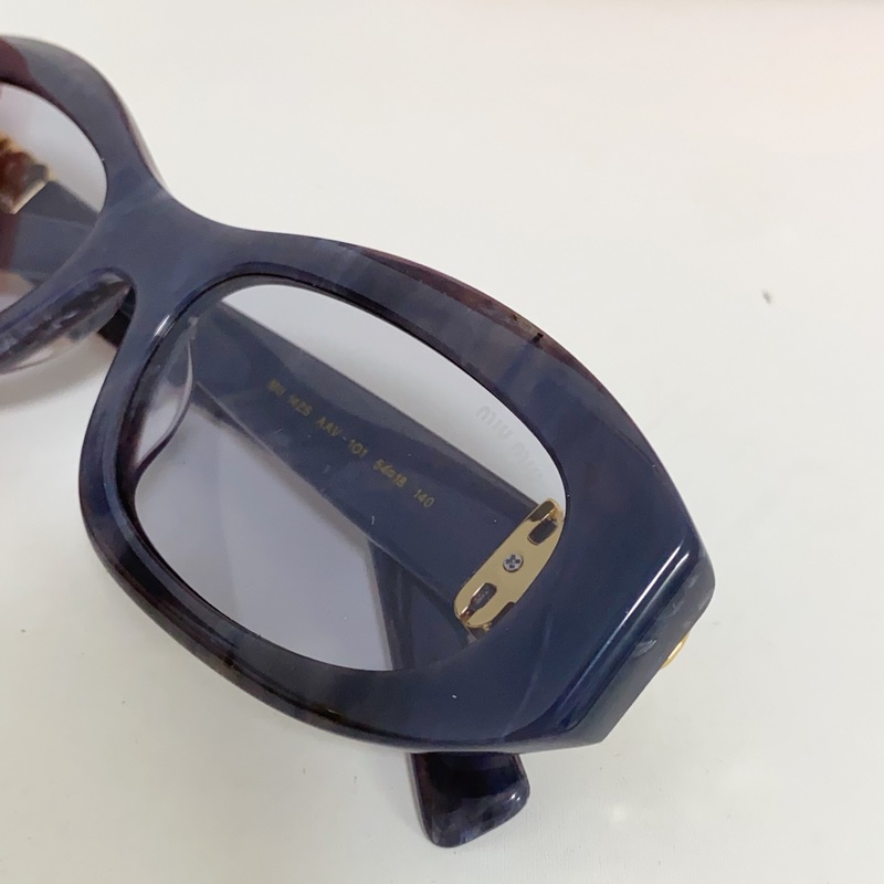 MIU MIU MOD：MU14ZS Size：54口18 140