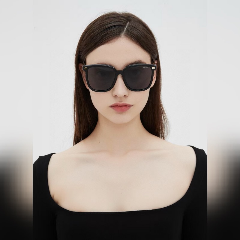 Miumiu MOD：SMU68N SIZE：65-15-145