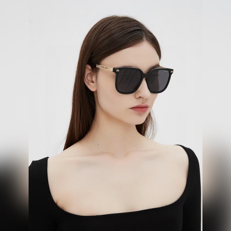 Miumiu MOD：SMU68N SIZE：65-15-145