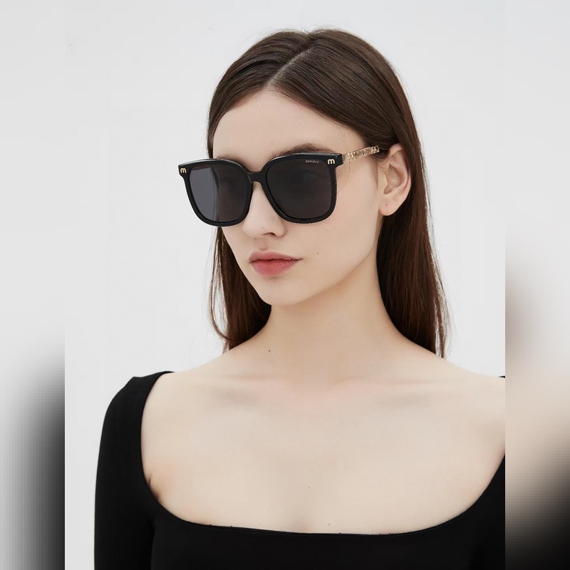 Miumiu MOD：SMU68N SIZE：65-15-145