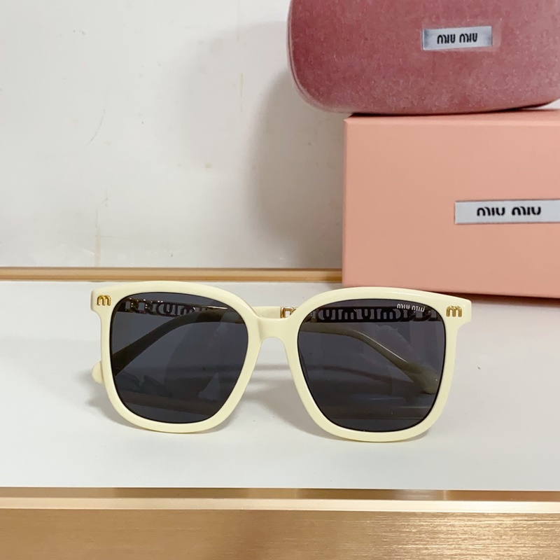 Miumiu MOD：SMU68N SIZE：65-15-145