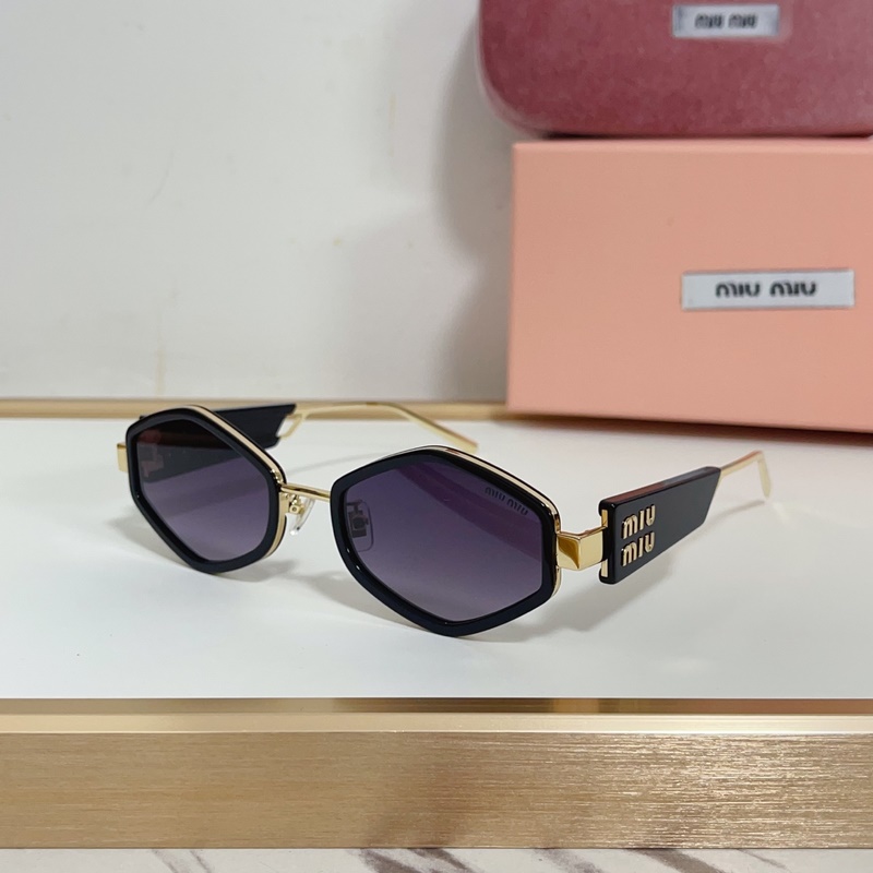 MIUMIU MODEL：SMU62WS SIZE：55口18-147