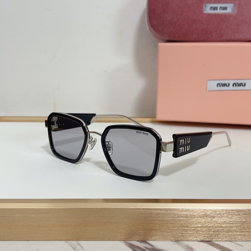 MIUMIU MODEL：SMU64WS SIZE：51口22-145