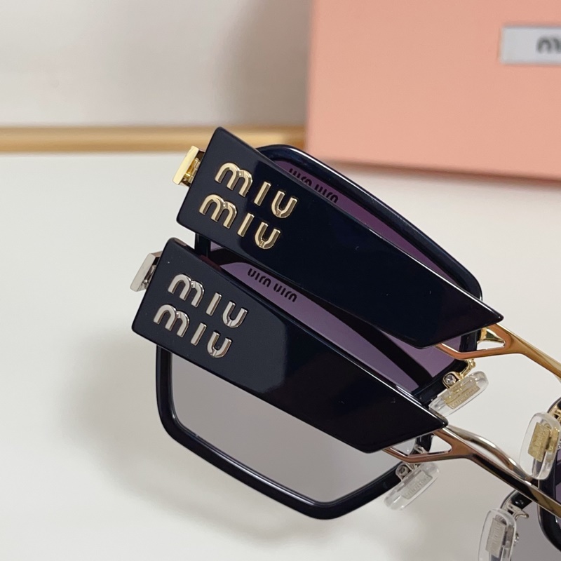 MIUMIU MODEL：SMU61WS SIZE：55口18-147